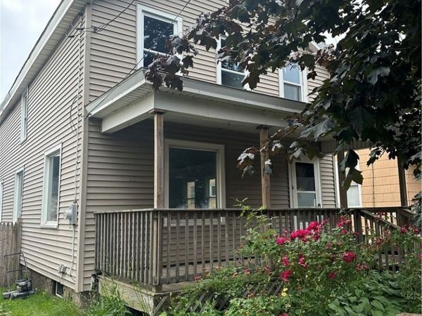 77 E 5th Street , Oswego, NY 13126