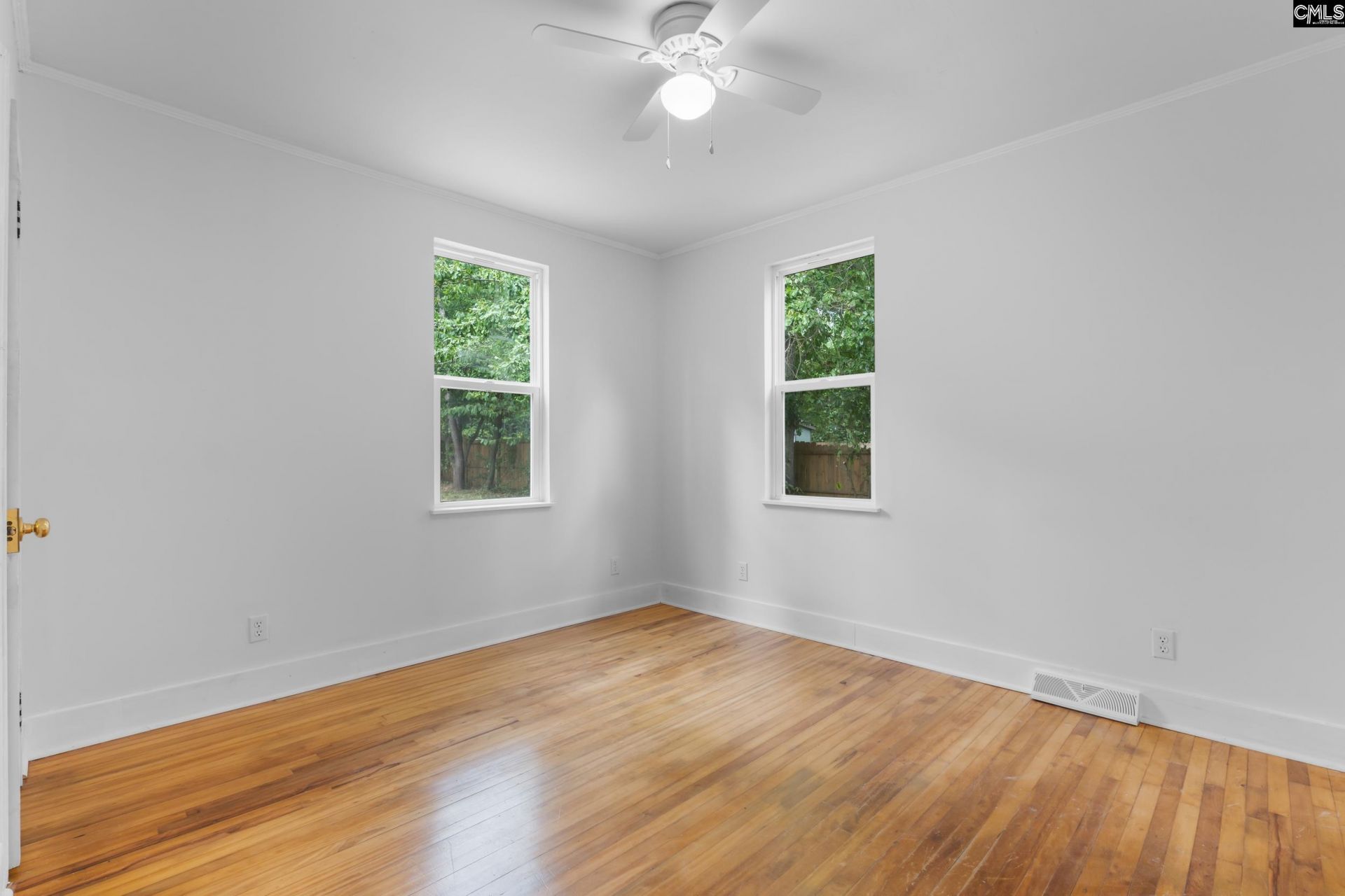 2217 Kingswood Drive  Photo 8