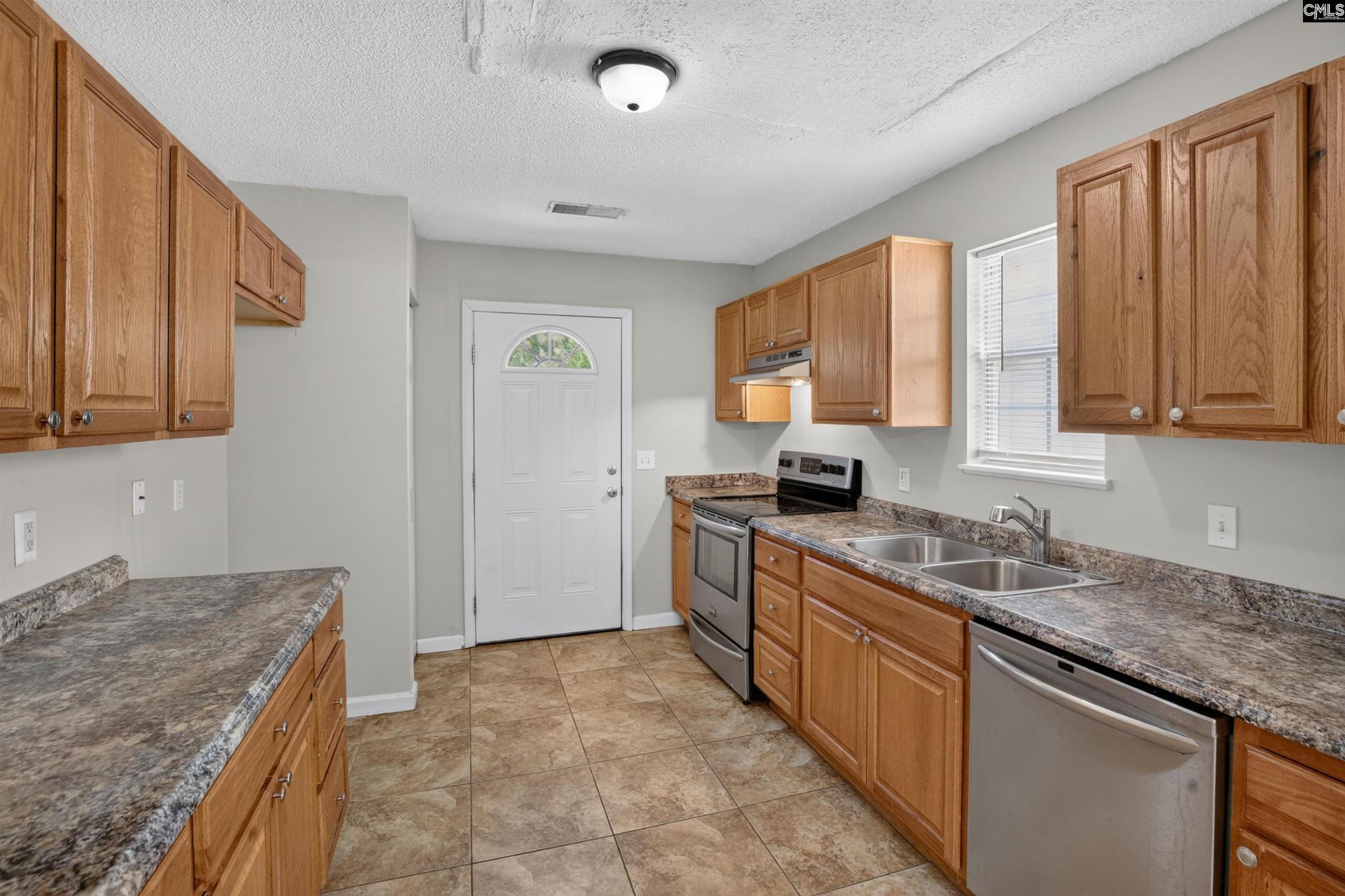 111 Donau Drive  Photo 11