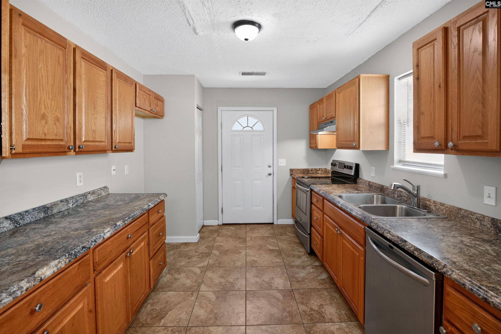 111 Donau Drive  Photo 13