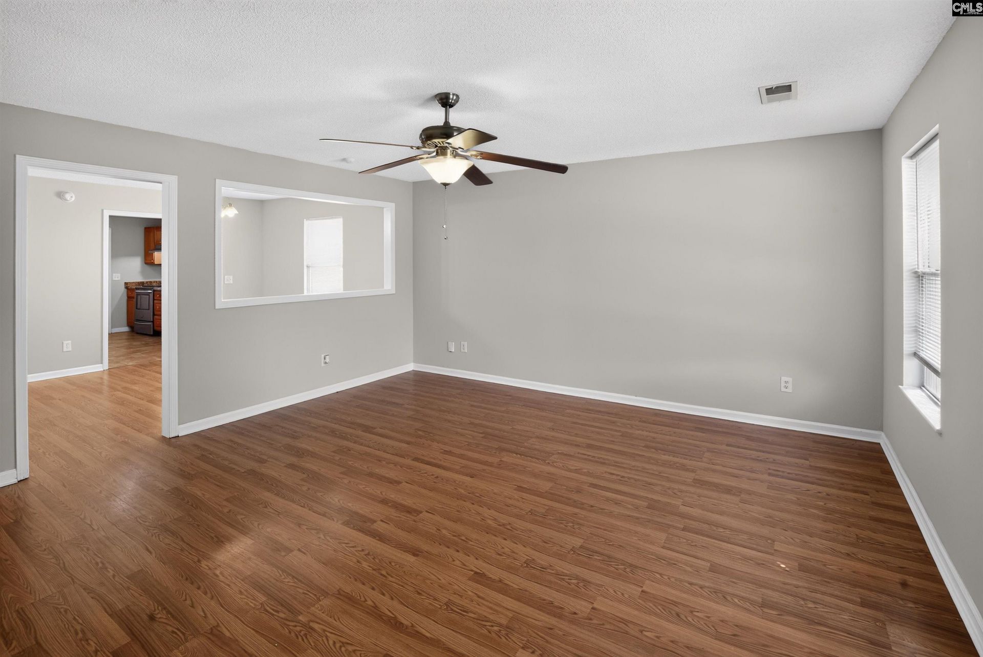 111 Donau Drive  Photo 7