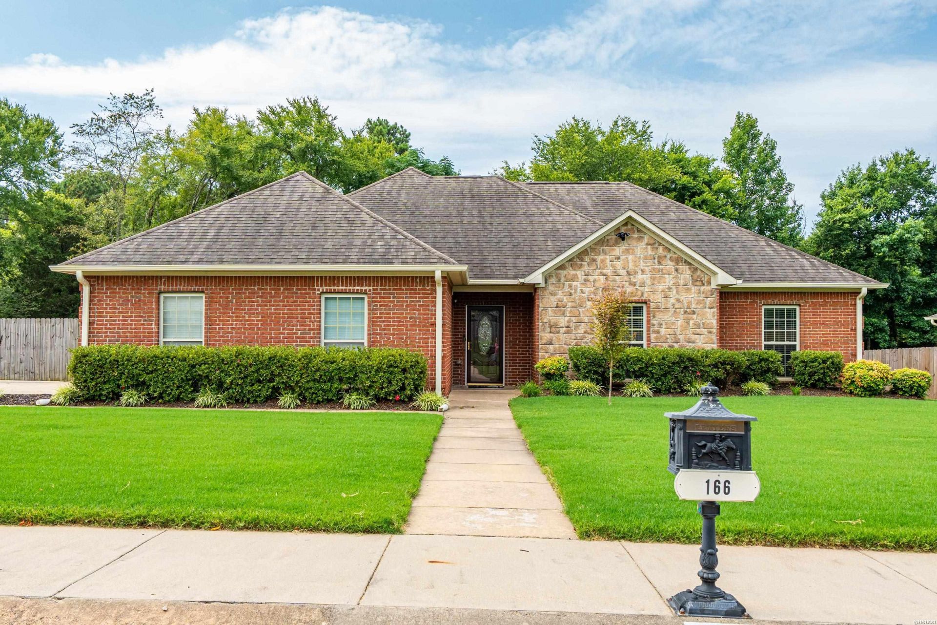 166 Mapleleaf Circle, Hot Springs, AR 71901 Main Photo