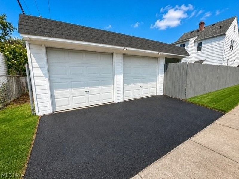 300 E 211 Street , Euclid, OH 44123 Photo 32
