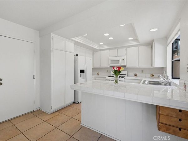 552 Hamilton Street, Unit C1, Costa Mesa, CA 92627