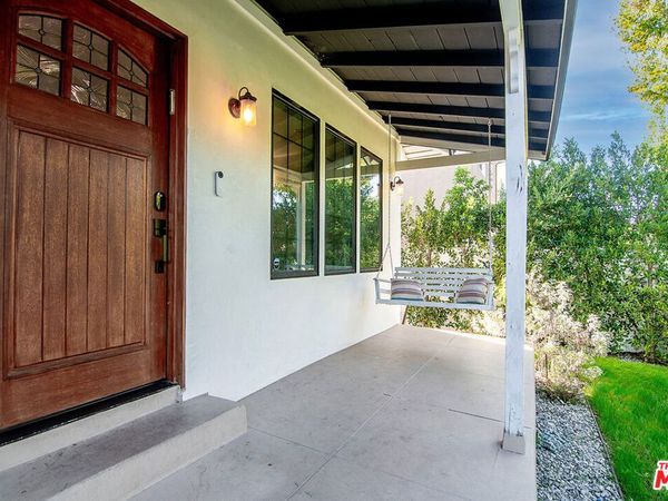 13220 Erwin Street, Van Nuys, CA 91401