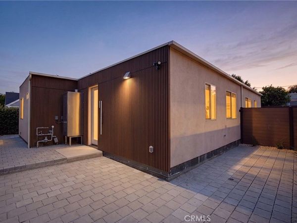 4851 Woodman Avenue, Sherman Oaks, CA 91423