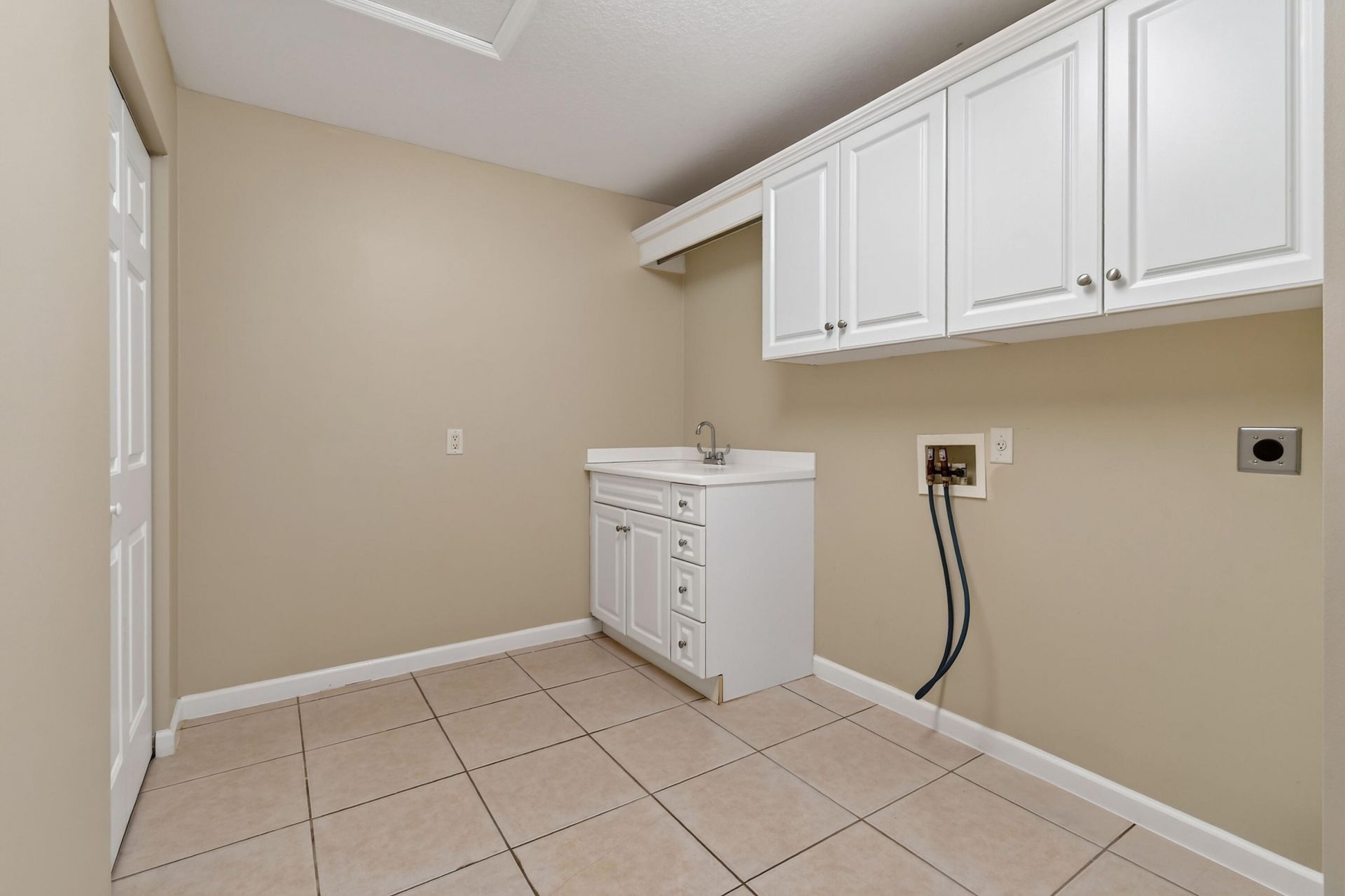 1061 SW Benschop Avenue, Port Saint Lucie, FL 34953 Photo