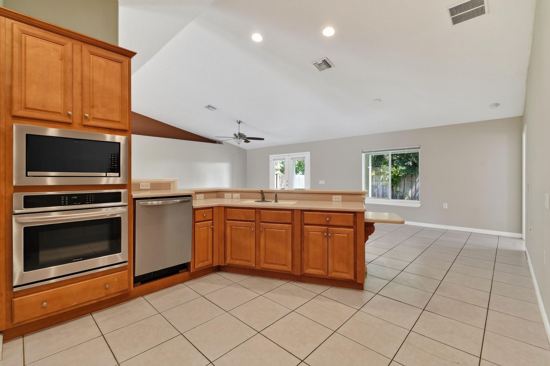 1061 SW Benschop Avenue, Port Saint Lucie, FL 34953 Photo