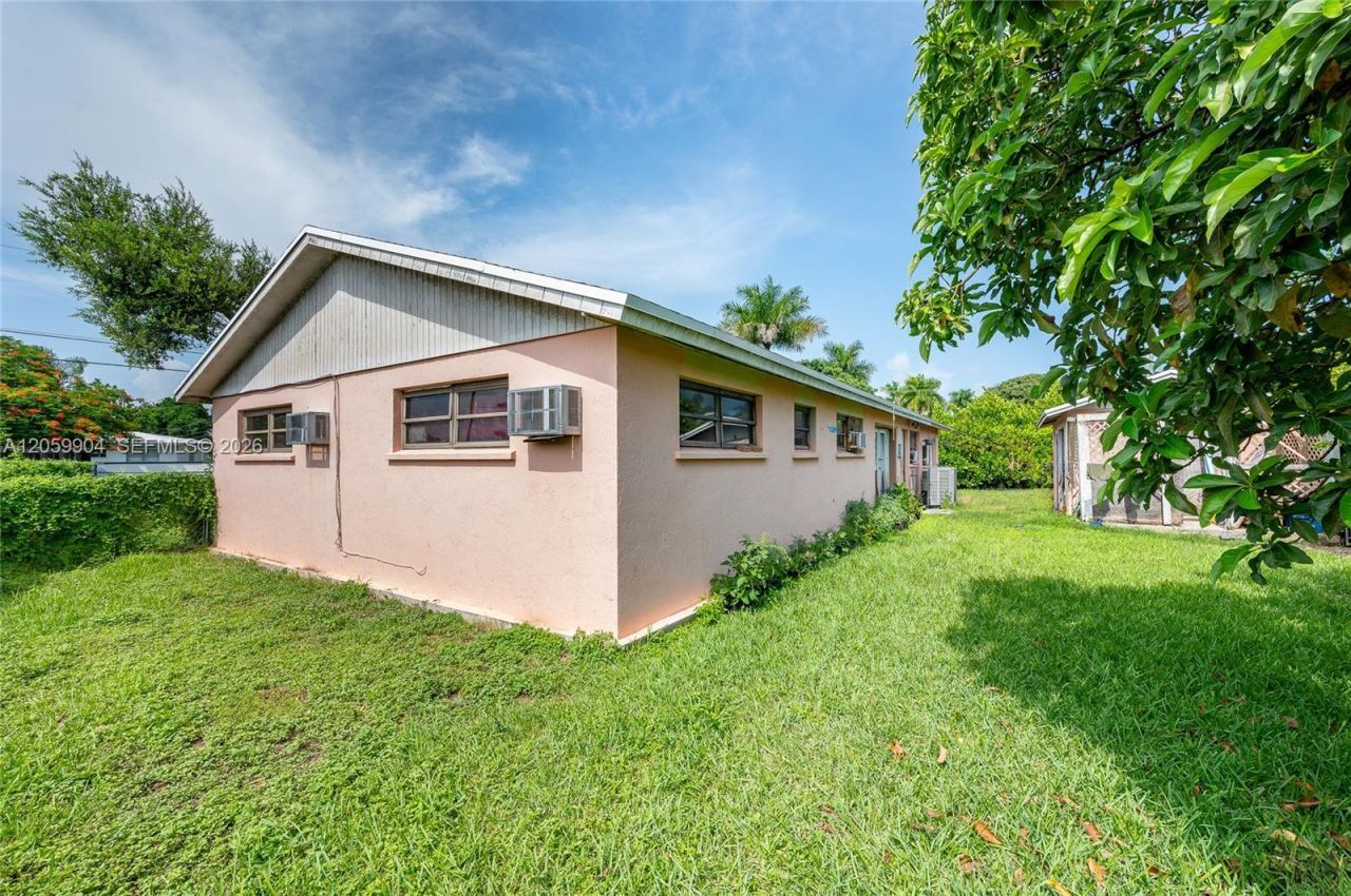 822 NW 15th St , Homestead, FL 33030 Photo