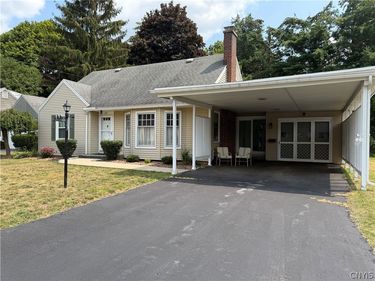 117 Fay Park Drive , Syracuse, NY 13212