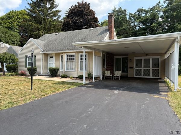 117 Fay Park Drive , Syracuse, NY 13212
