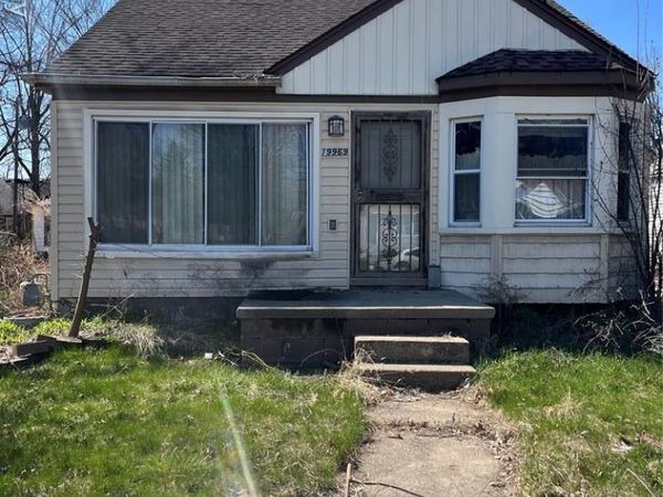 19969 Biltmore Street, Detroit, Mi 48235