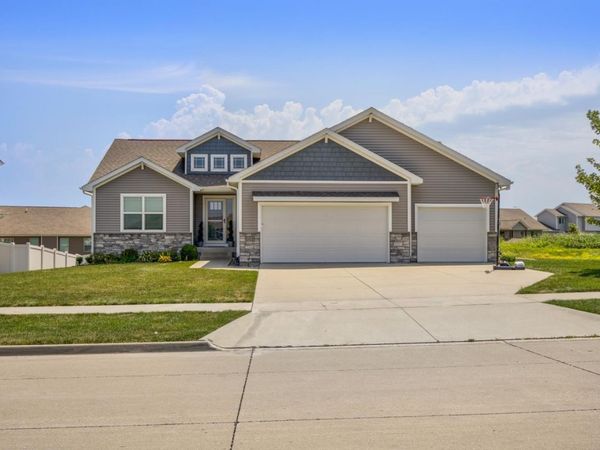 601 Colbie Blossom Lane NW, Bondurant, IA 50035