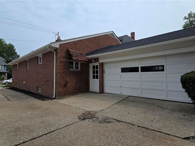 1190 Belle Avenue , Lakewood, OH 44107 Photo 48