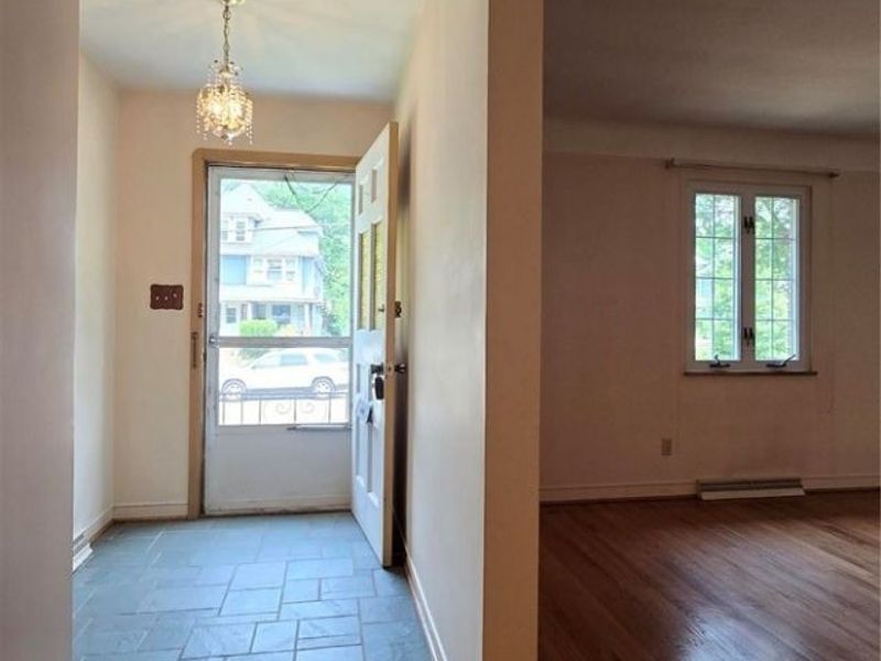 1190 Belle Avenue , Lakewood, OH 44107 Photo 5