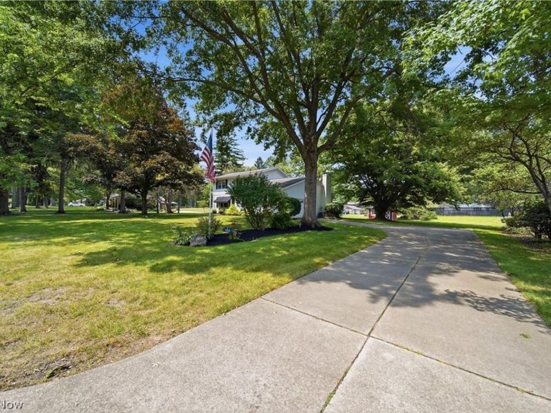 135 Seneca Trail SW, Hartville, OH 44632 Photo 50