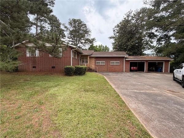 125 Greenway Park Drive , Mcdonough, GA 30253