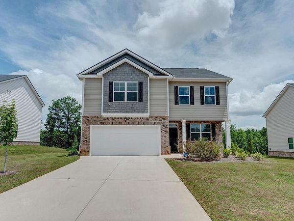 206 Aster Avenue , Locust Grove, GA 30248