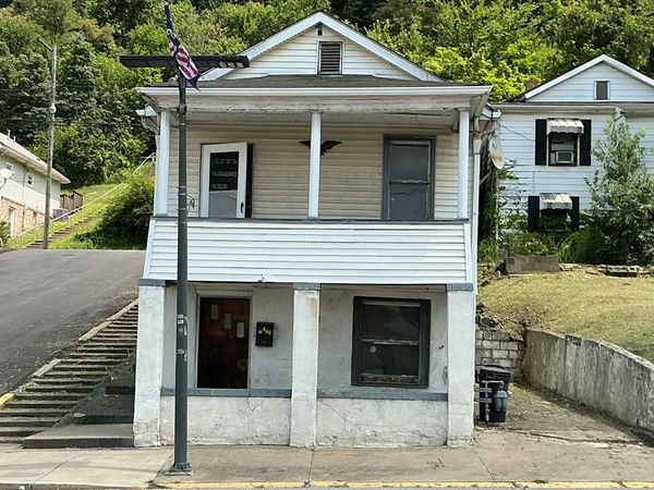 446 MAIN STREET, Follansbee, WV 26037