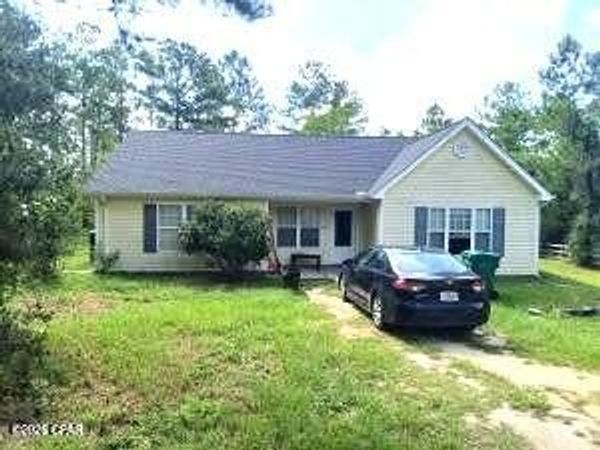 568 Onida Street, Unit 4, Alford, FL 32420