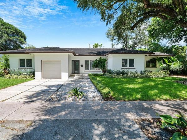 511 Madeira Ave , Coral Gables, FL 33134