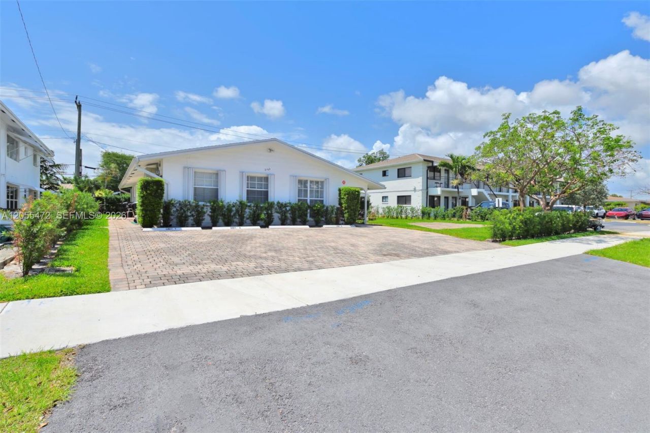 2160 NE 56th St, Unit 2, Fort Lauderdale, FL 33308 Photo