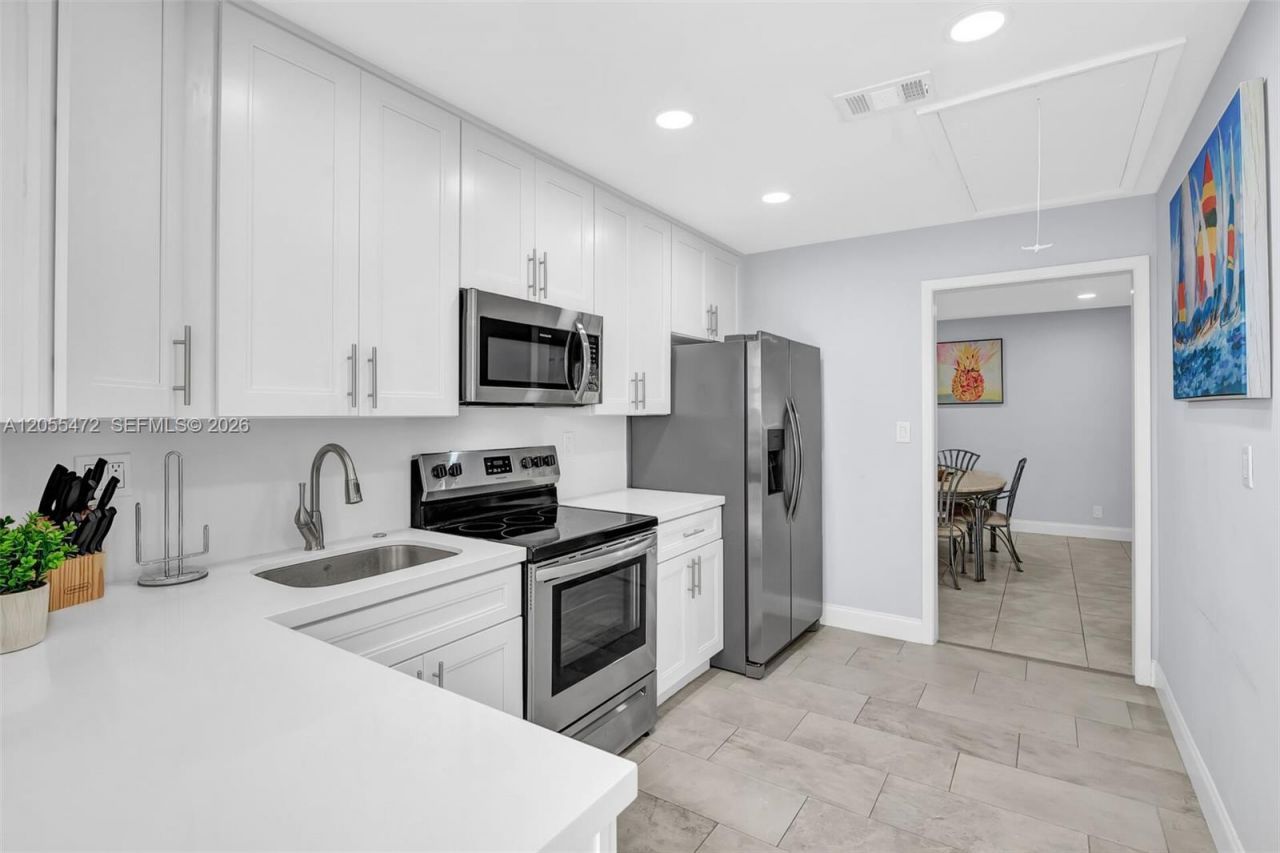 2160 NE 56th St, Unit 2, Fort Lauderdale, FL 33308 Photo