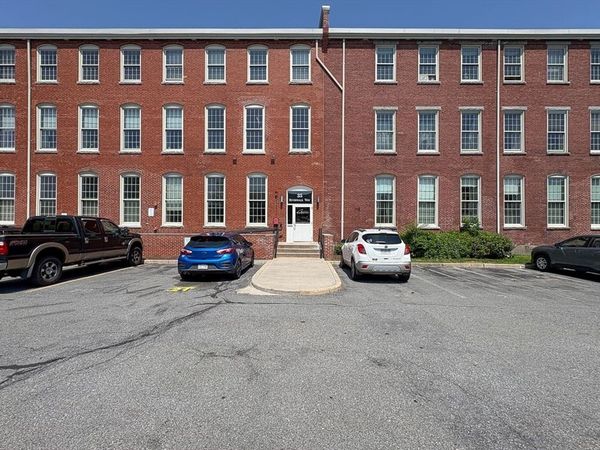 35 Riverwalk Way, Unit R222, Lowell, MA 01854