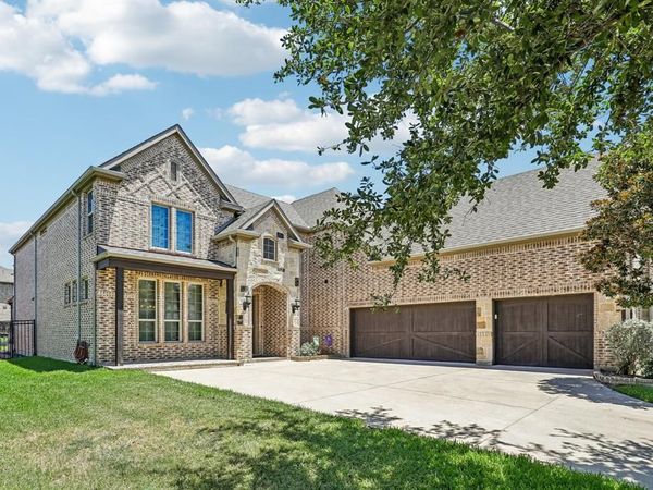 1123 Blue Lake Boulevard , Arlington, TX 76005
