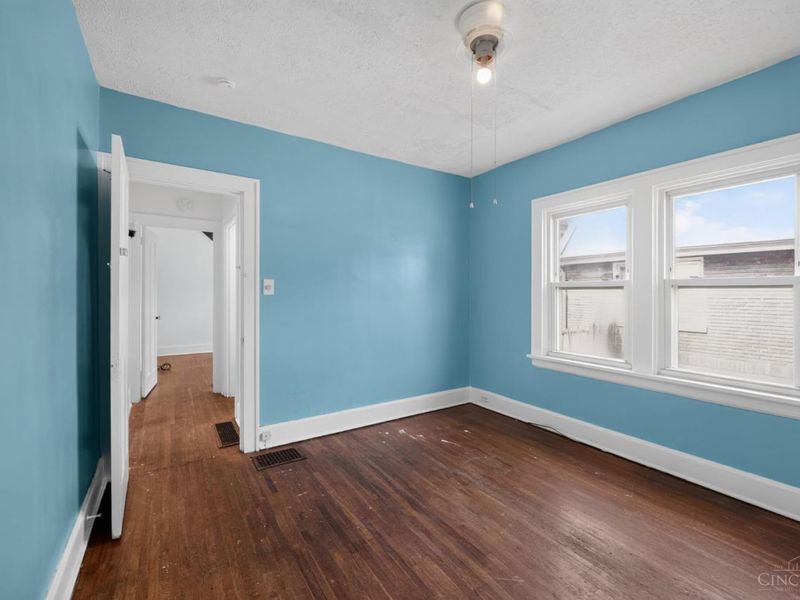 1803 Lawn Avenue, Cincinnati, OH 45237 Photo 19