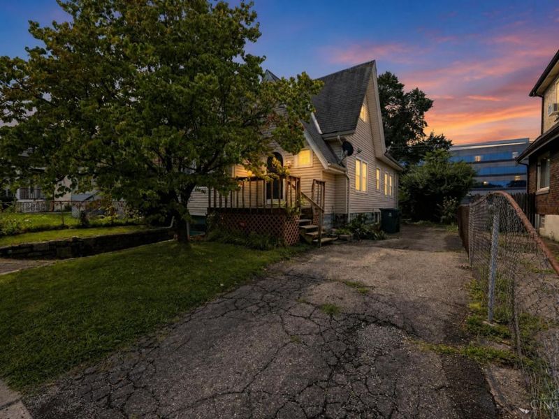 1803 Lawn Avenue, Cincinnati, OH 45237 Photo 2