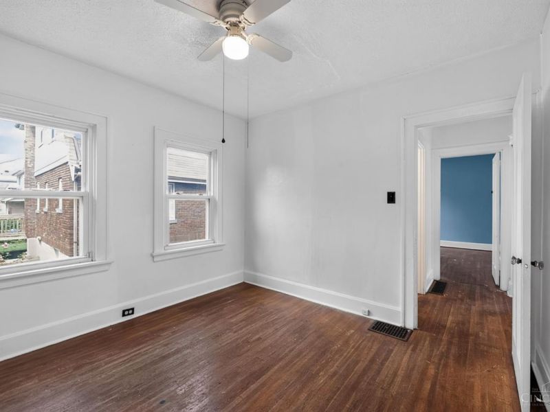 1803 Lawn Avenue, Cincinnati, OH 45237 Photo 21