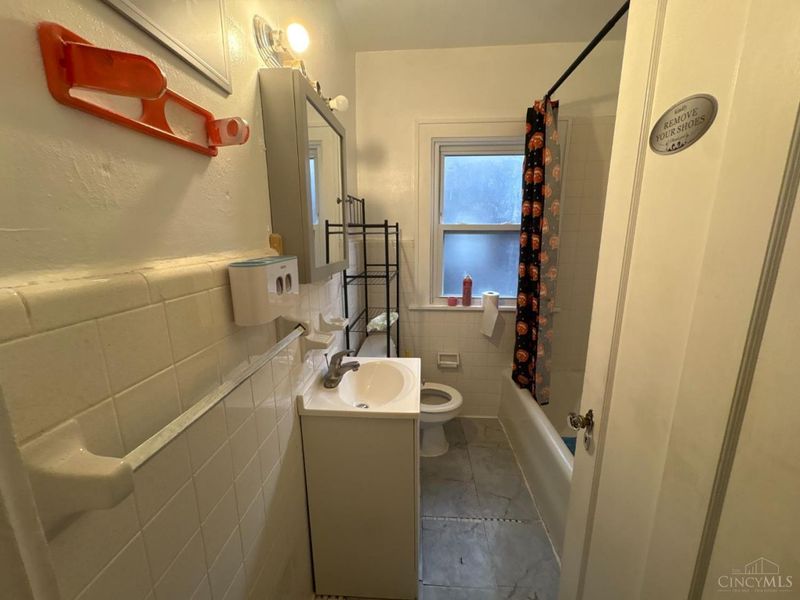 1803 Lawn Avenue, Cincinnati, OH 45237 Photo 7