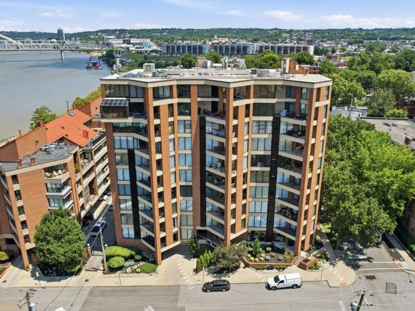 100 Riverside Place, Unit 303, Covington, KY 41011