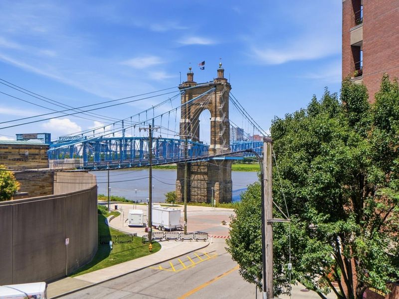 100 Riverside Place, Unit 303, Covington, KY 41011 Photo 23