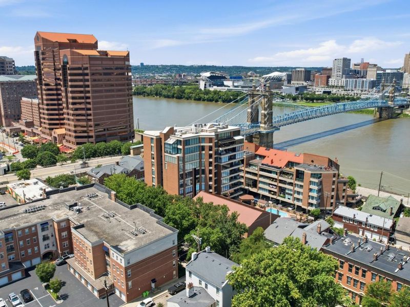 100 Riverside Place, Unit 303, Covington, KY 41011 Photo 4
