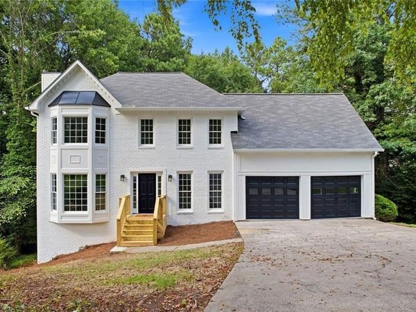 4279 W Mill Run Run NW, Kennesaw, GA 30152