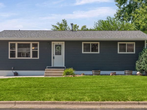 1512 Cliffview Dr, Holmen, WI 54636
