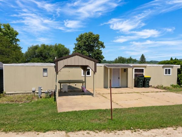 29082 Pine Crest Circle, Lone Rock, WI 53556