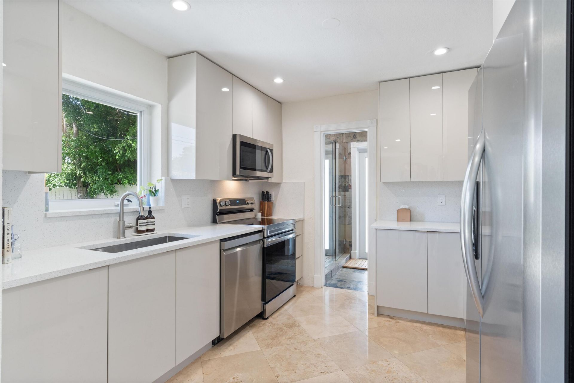 2740 NE 25th Place, Fort Lauderdale, FL 33305 Photo
