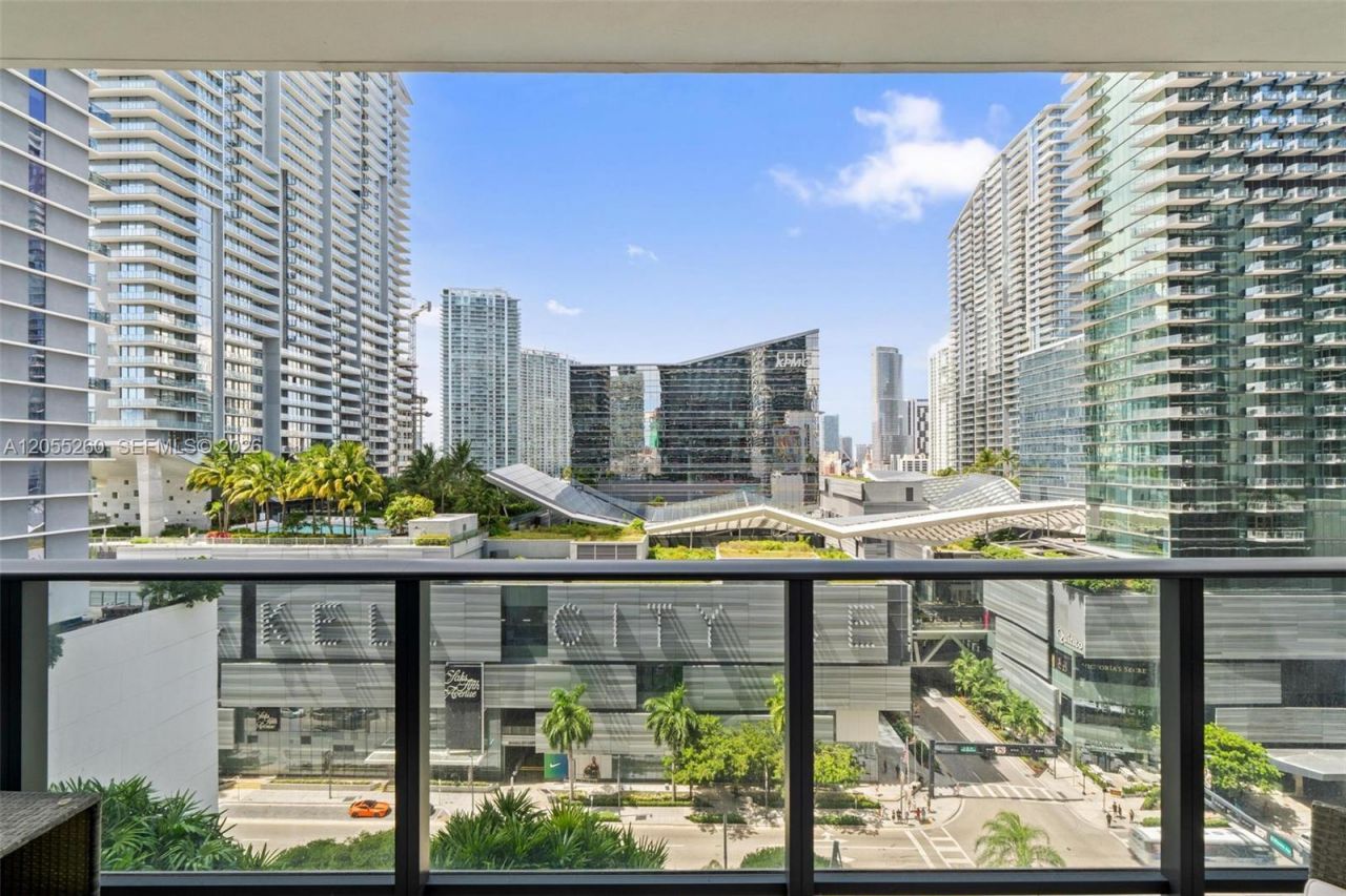 45 SW 9th St , Unit 1109, Miami, FL 33130 Photo