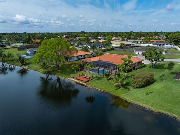 424 Sailboat Cir, Weston, FL 33326