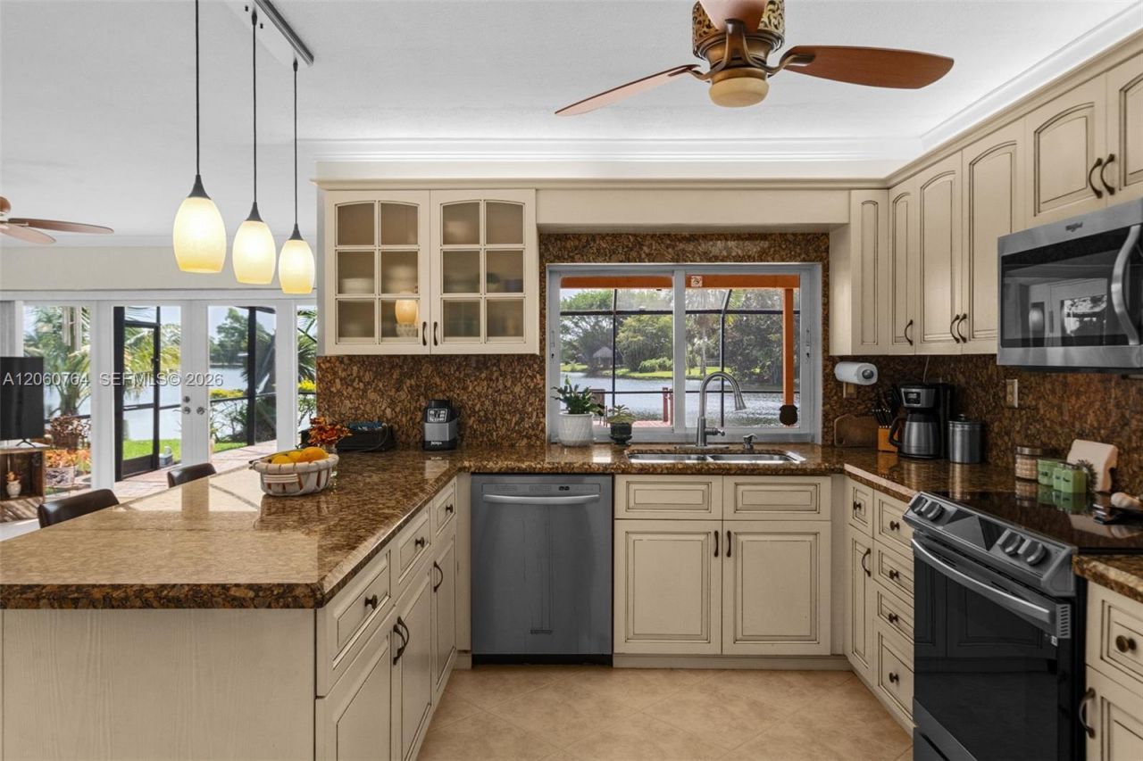 424 Sailboat Cir, Weston, FL 33326 Photo