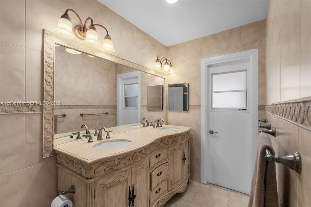424 Sailboat Cir, Weston, FL 33326 Photo