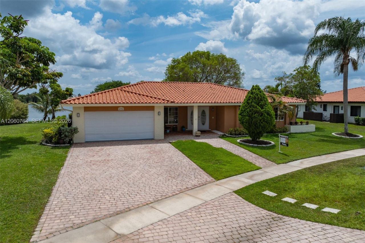 424 Sailboat Cir, Weston, FL 33326 Photo