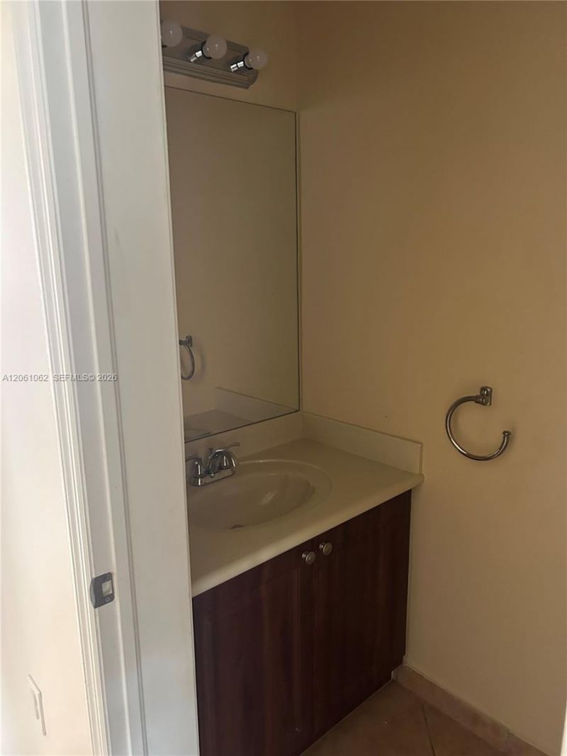 8508 NW 141st Ter , Unit 501, Miami Lakes, FL 33016 Photo