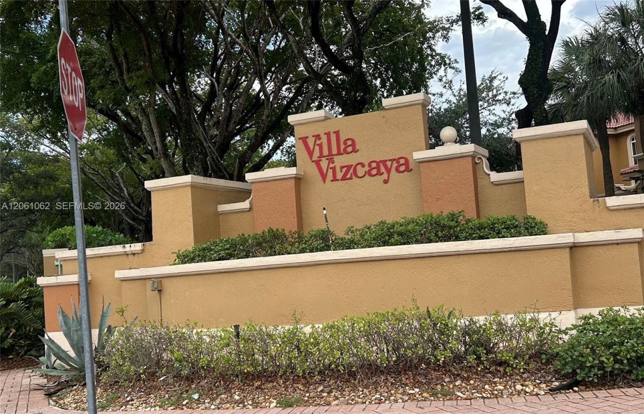 8508 NW 141st Ter , Unit 501, Miami Lakes, FL 33016 Photo