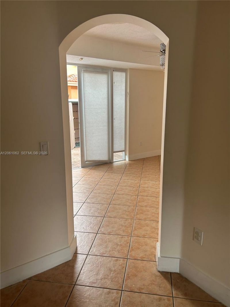 8508 NW 141st Ter , Unit 501, Miami Lakes, FL 33016 Photo