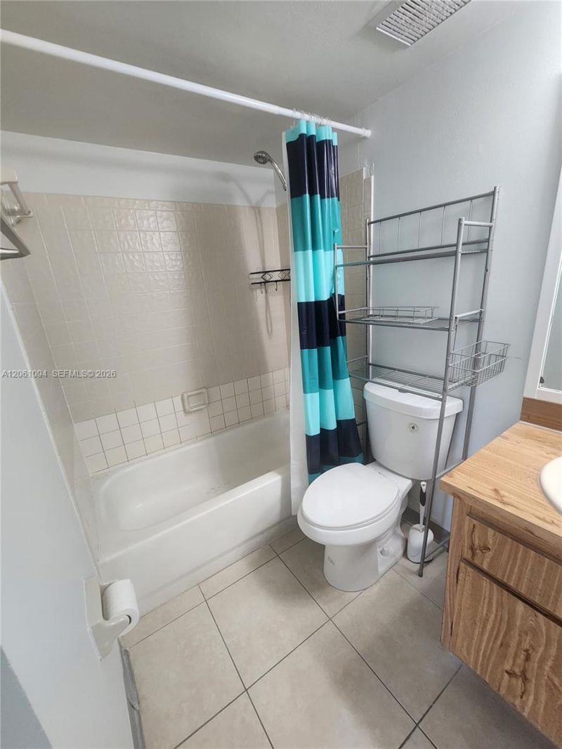 10004 Twin Lakes Dr, Unit 36-F, Coral Springs, FL 33071 Photo