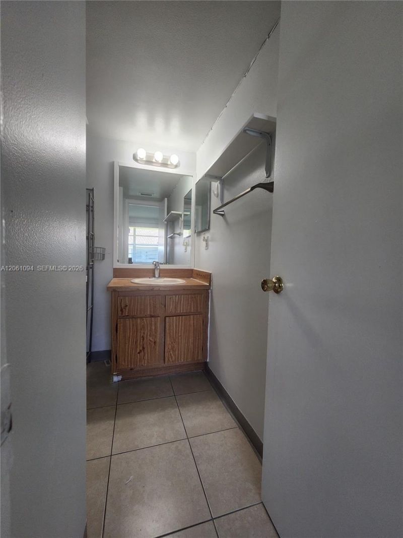 10004 Twin Lakes Dr, Unit 36-F, Coral Springs, FL 33071 Photo